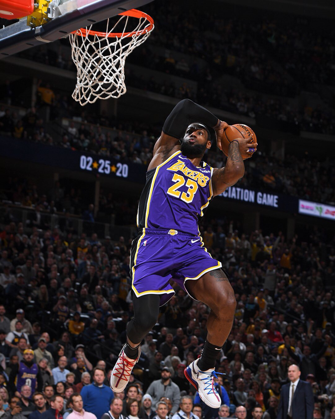 短局拉锯中 短局拉锯中